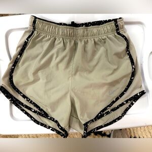 Nike Women’s Dry Fit Short Gray/Khaki and Black Size XSmall